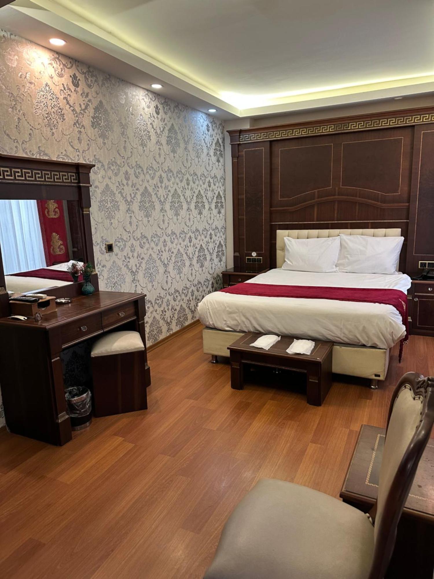 Napolyon Hotel Stambuł Zewnętrze zdjęcie