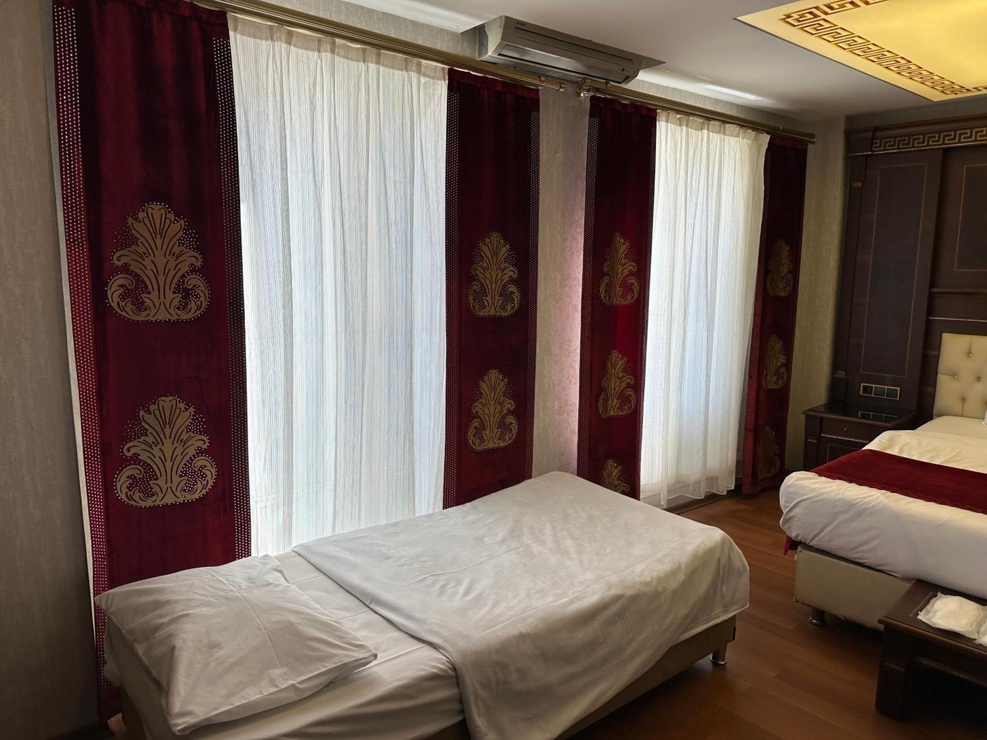 Napolyon Hotel Stambuł Zewnętrze zdjęcie